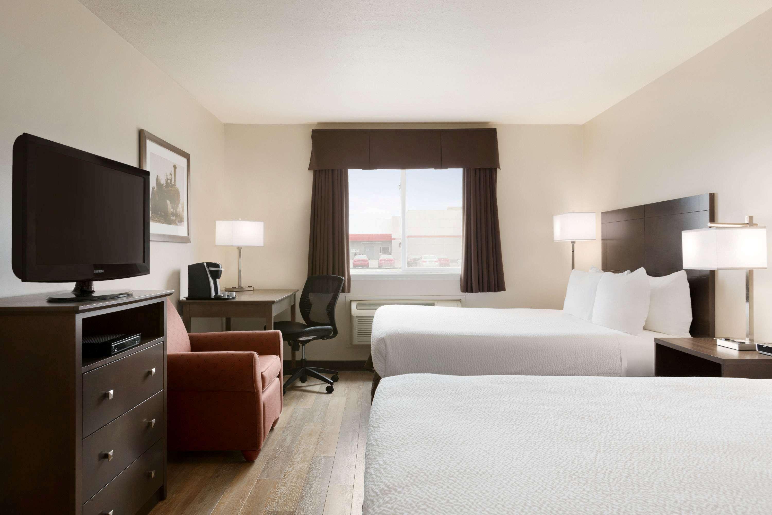 Days Inn By Wyndham Steinbach Extérieur photo