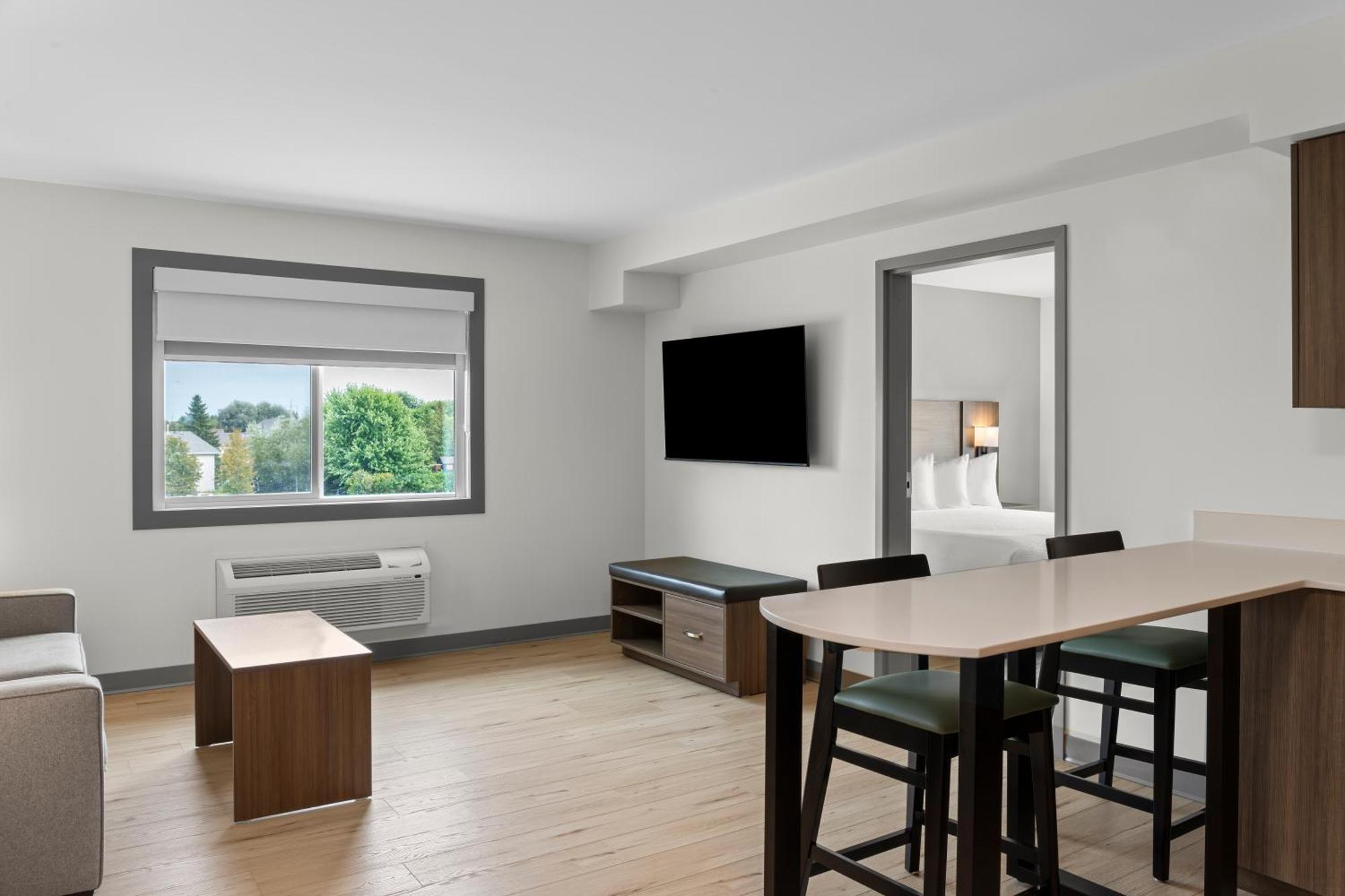 Days Inn By Wyndham Steinbach Extérieur photo