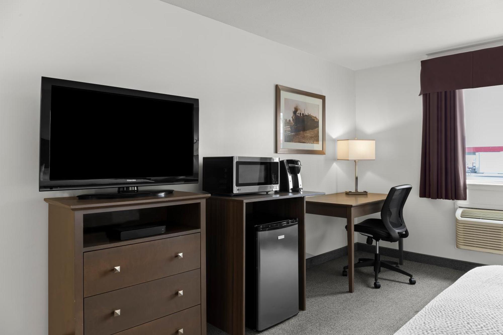 Days Inn By Wyndham Steinbach Extérieur photo