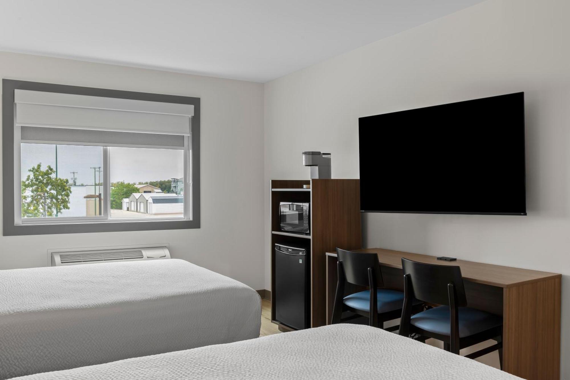 Days Inn By Wyndham Steinbach Extérieur photo