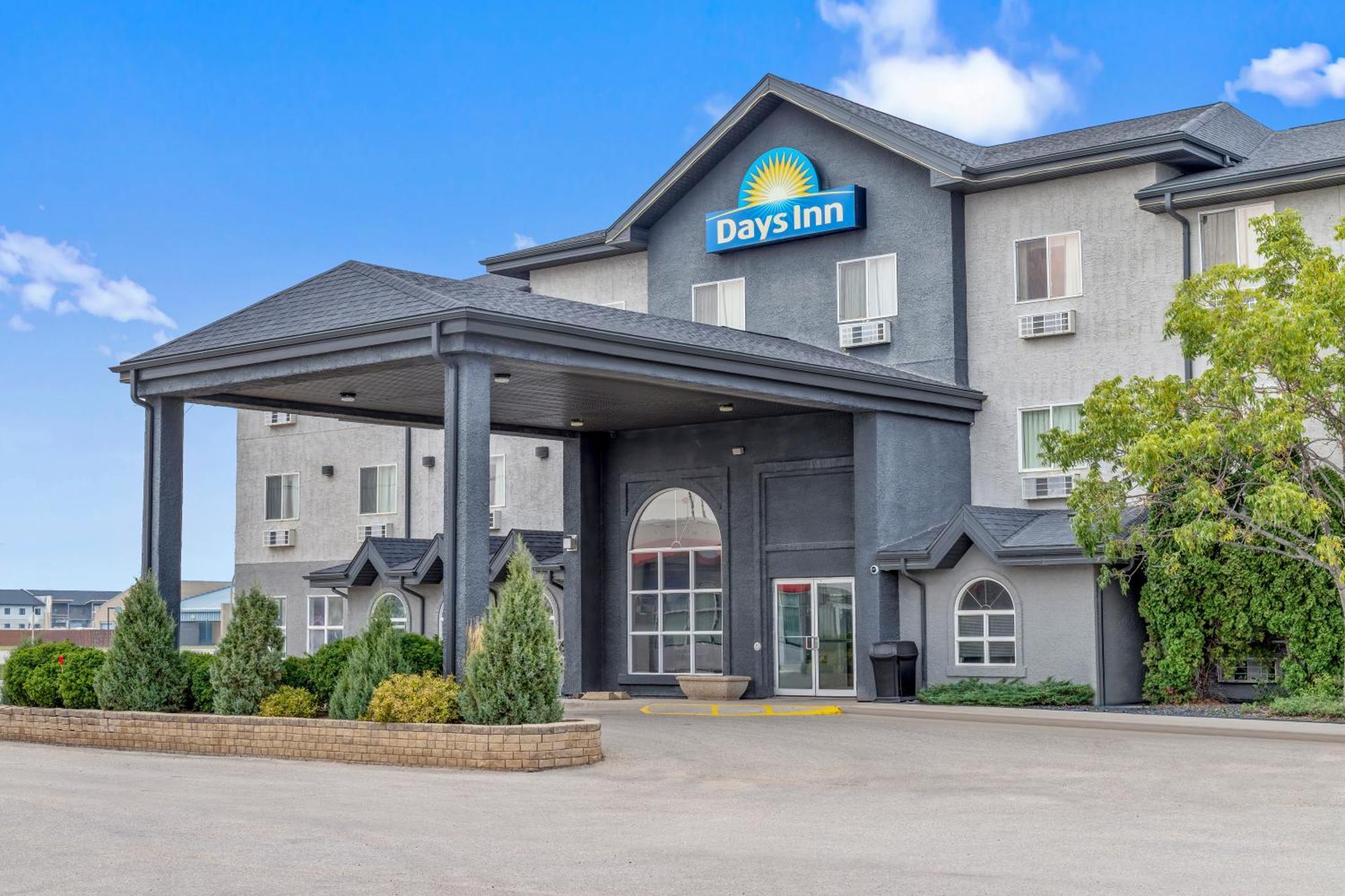Days Inn By Wyndham Steinbach Extérieur photo